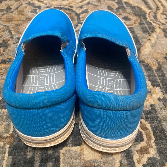 Croc Slip On - Picture 3 of 5